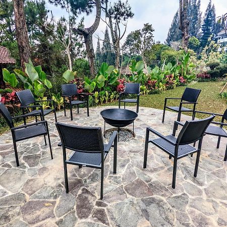 Cottonwood Exclusive Villa @Lembang Asri - Jacuzzi Playground Netflix Billyard Luaran gambar